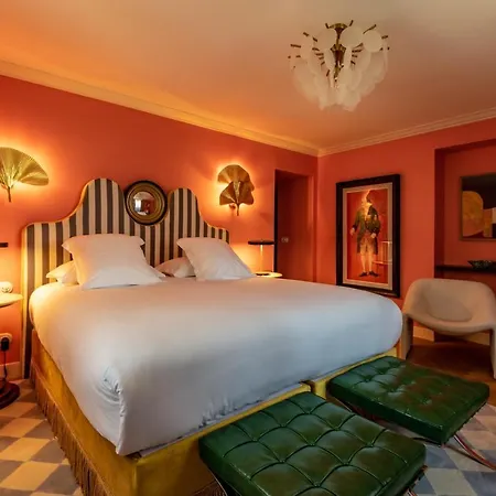 Chateau De - Luxurious & Hotel Fiac