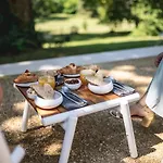 Chateau De - Luxurious & 4*