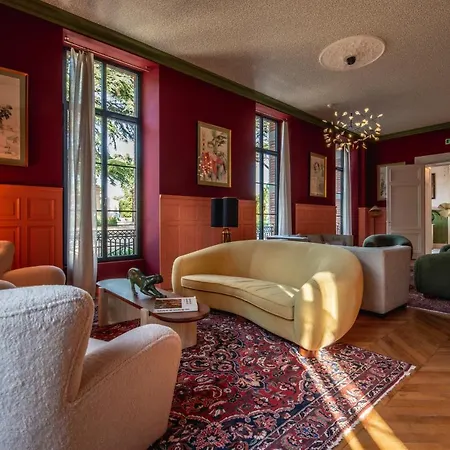Chateau De - & 4* Fiac