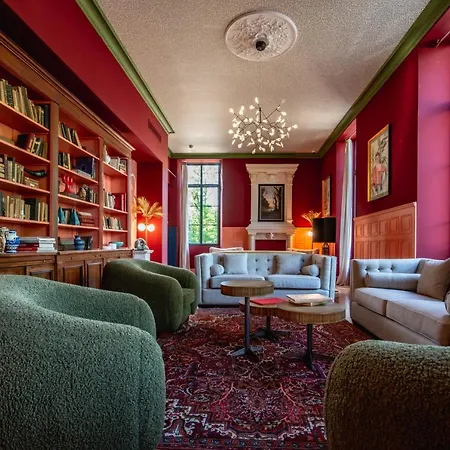 Hotel Chateau De - Luxurious & Fiac