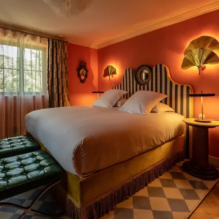 Chateau De - & Hotel Fiac