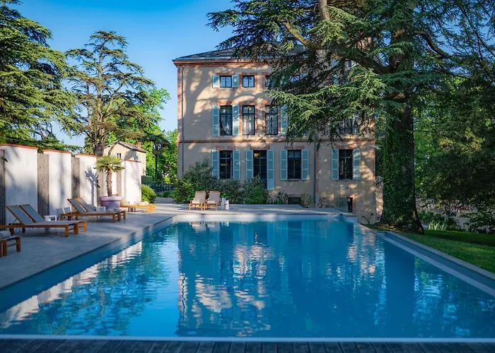 Chateau De - Luxurious & 4*