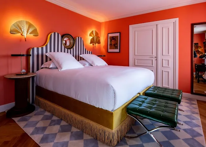 Chateau De - Luxurious &