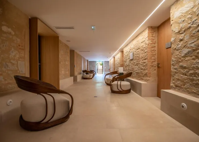 Hotel Chateau De - Luxurious & 4*