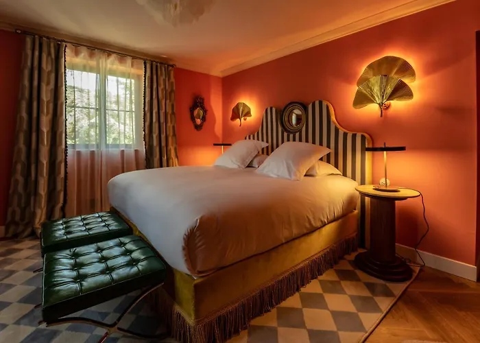 Chateau De - Luxurious & Hotel Fiac